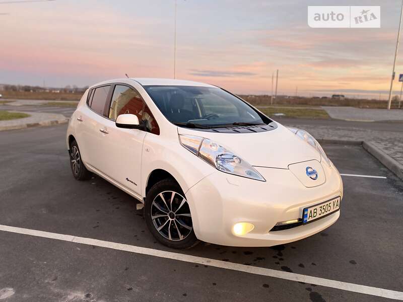 Хетчбек Nissan Leaf 2013 в Вінниці фото 2 Хетчбек Nissan Leaf 2013 в Вінниці