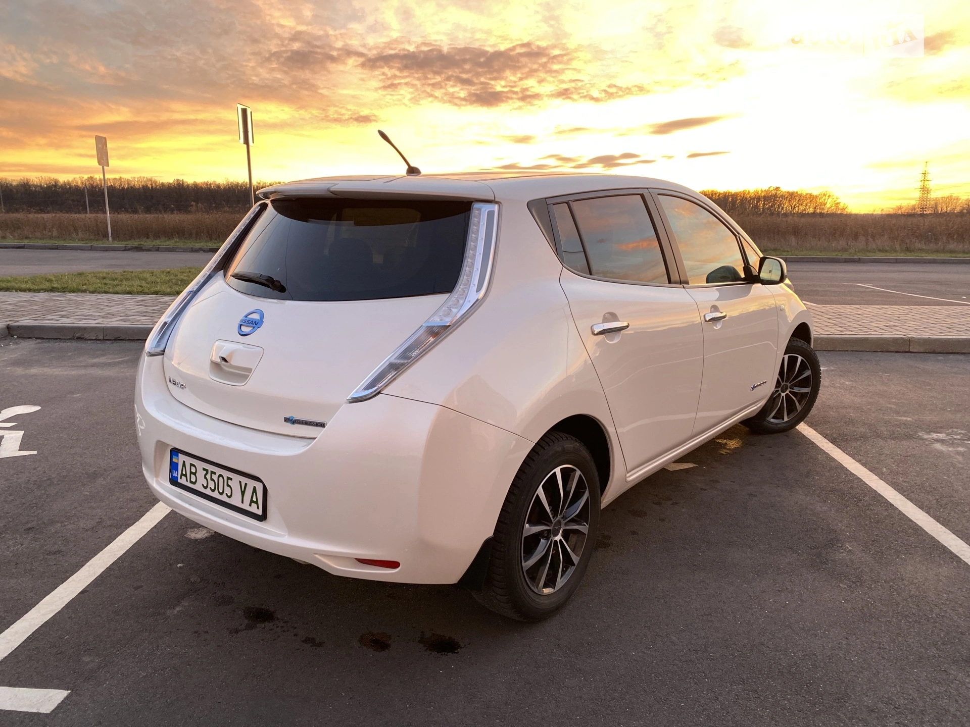 2013 Nissan Leaf - мініатюра 11