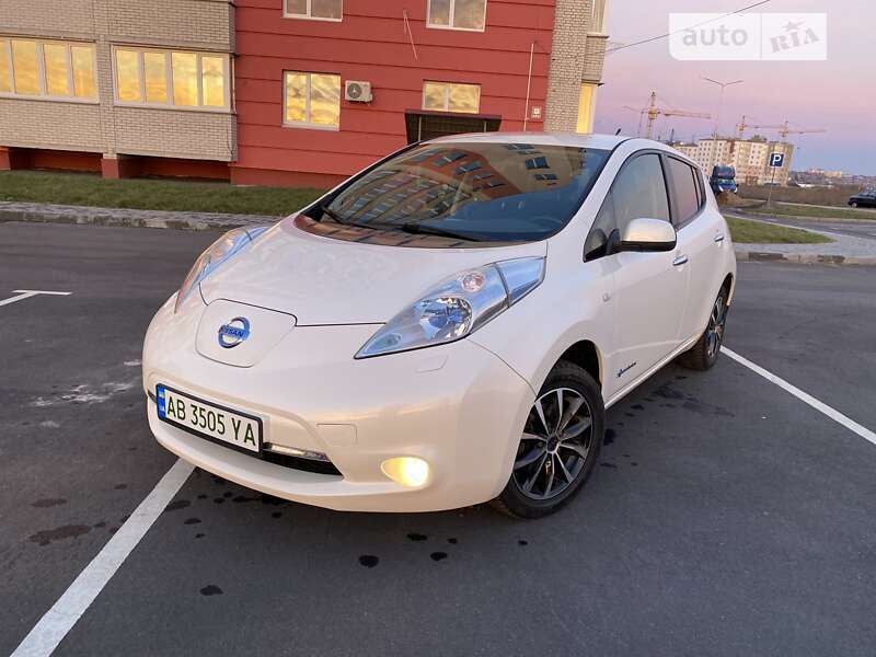 Хэтчбек Nissan Leaf 2013 в Виннице