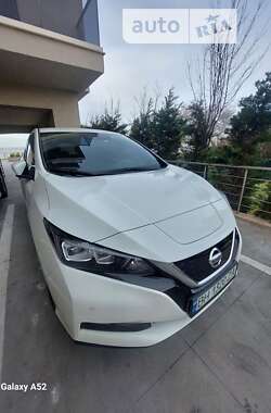 Хэтчбек Nissan Leaf 2021 в Измаиле