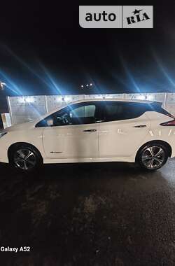 Хэтчбек Nissan Leaf 2021 в Измаиле