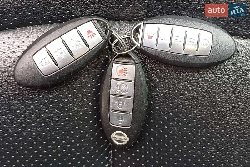 Хэтчбек Nissan Leaf 2013 в Черкассах