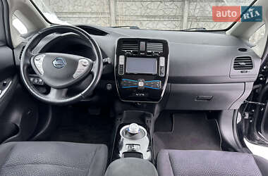 Хэтчбек Nissan Leaf 2014 в 