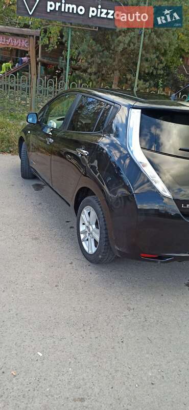 Хетчбек Nissan Leaf 2012 в Ужгороді