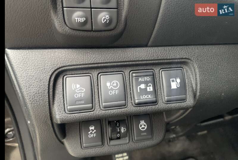 Хетчбек Nissan Leaf 2016 в Рівному