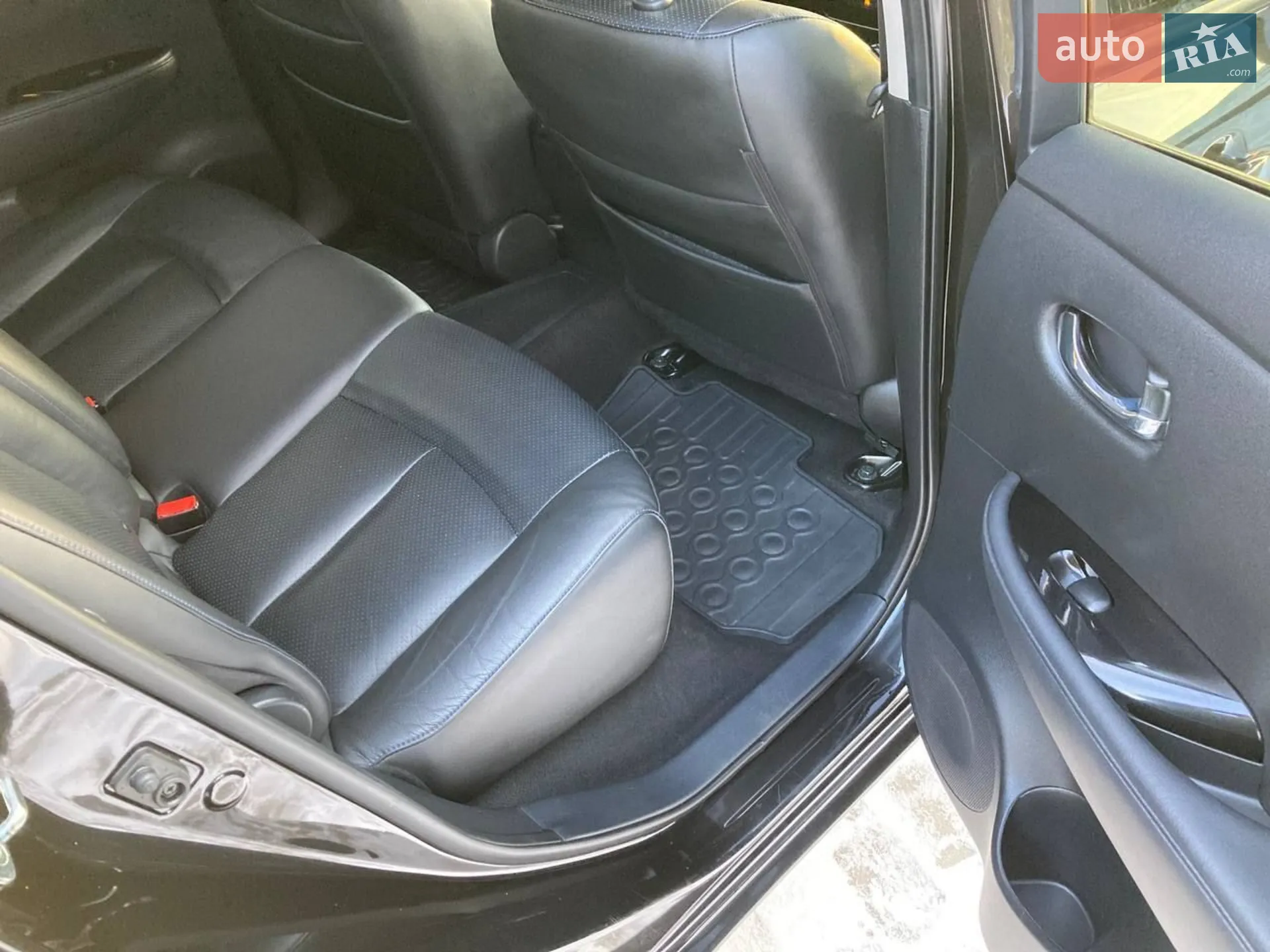 2016 Nissan Leaf - мініатюра 36