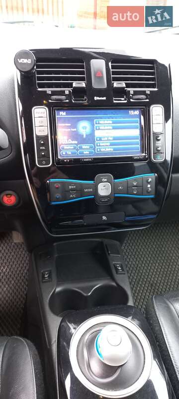 Хетчбек Nissan Leaf 2015 в Івано-Франківську