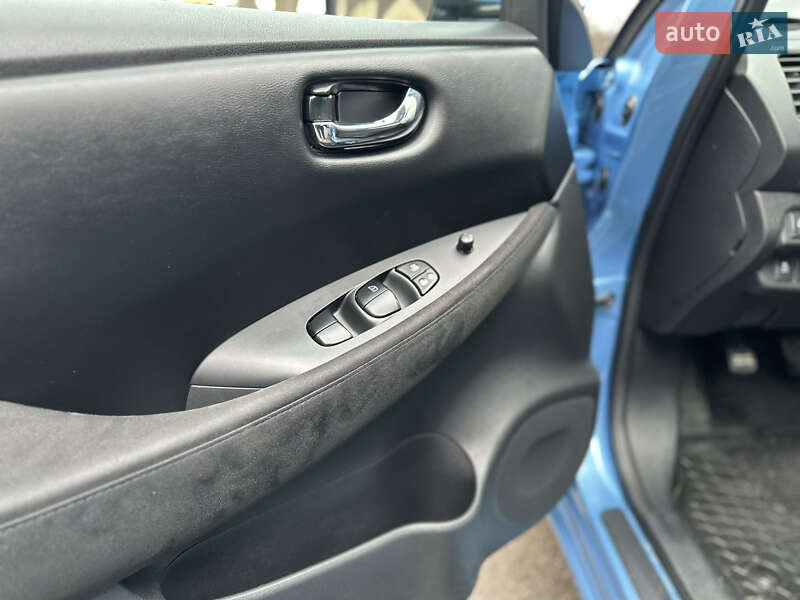 Хетчбек Nissan Leaf 2014 в Вінниці фото 14 Хетчбек Nissan Leaf 2014 в Вінниці