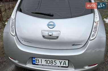 Хэтчбек Nissan Leaf 2015 в Полтаве