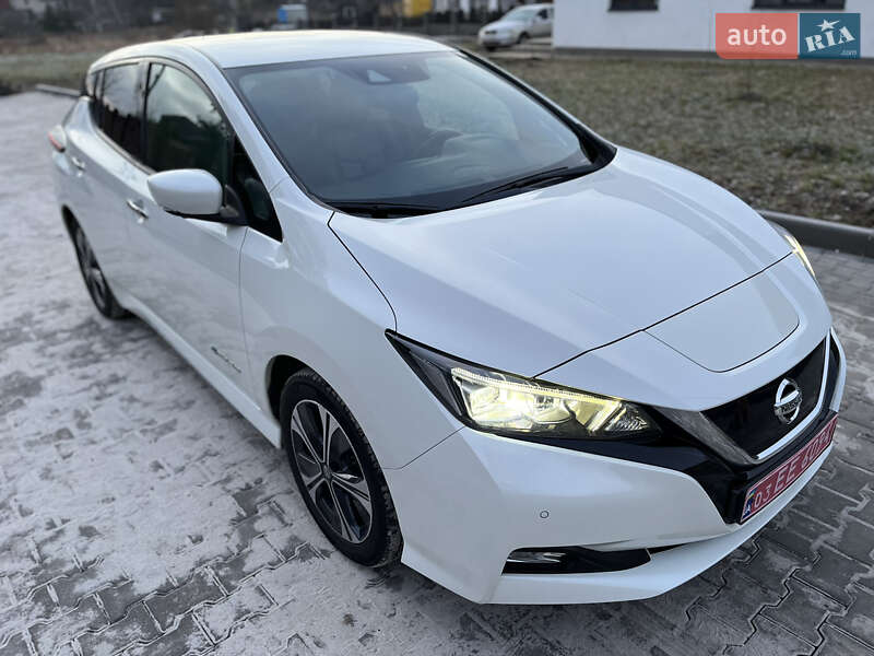 Хэтчбек Nissan Leaf 2018 в Ровно