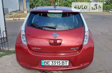 Хэтчбек Nissan Leaf 2013 в Николаеве