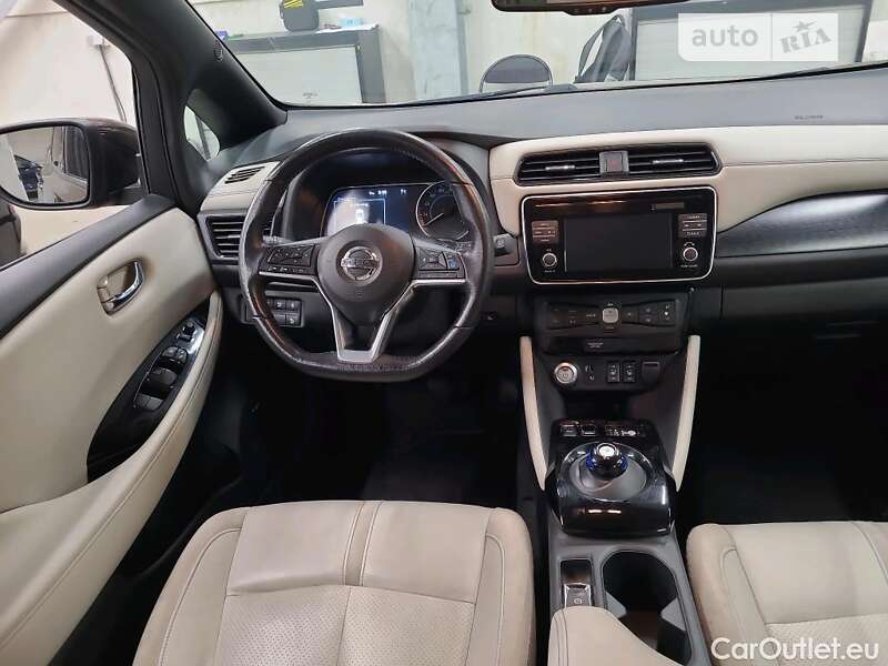 Хэтчбек Nissan Leaf 2018 в Луцке