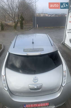 Хэтчбек Nissan Leaf 2014 в Здолбунове