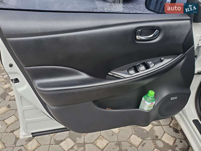 Хетчбек Nissan Leaf 2013 в Одесі фото 11 Хетчбек Nissan Leaf 2013 в Одесі