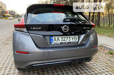 Хетчбек Nissan Leaf 2022 в Києві