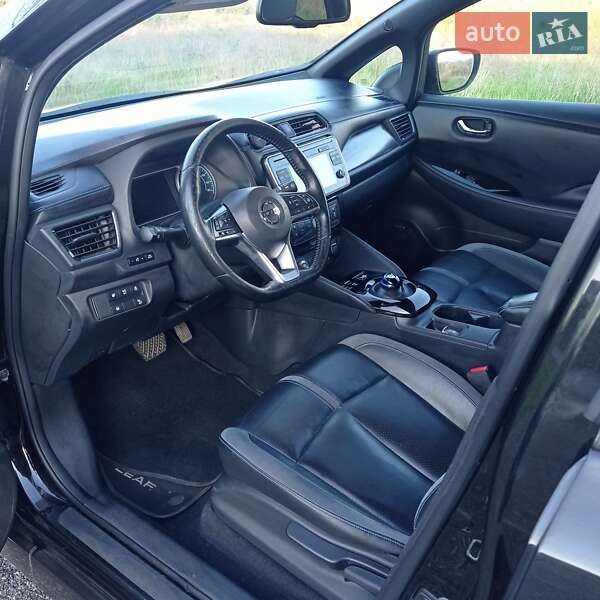 Хэтчбек Nissan Leaf 2018 в Киеве фото 8 Хэтчбек Nissan Leaf 2018 в Киеве