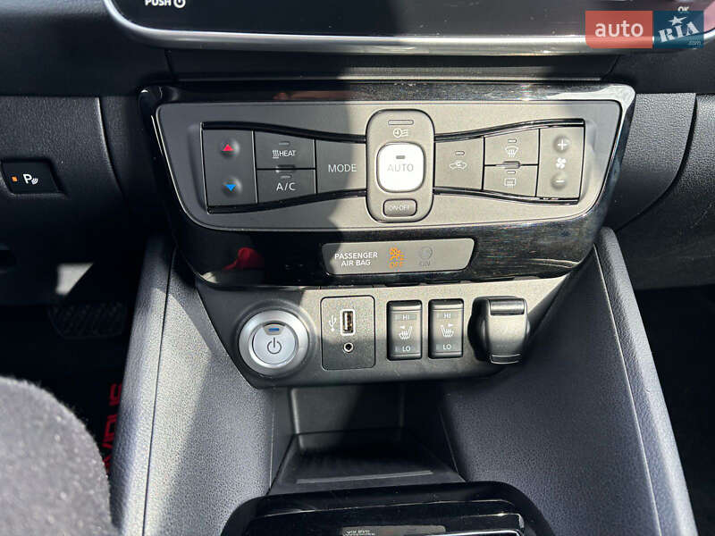 Хэтчбек Nissan Leaf 2019 в Тернополе