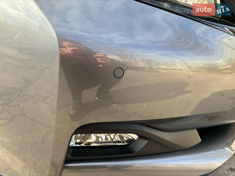 Хэтчбек Nissan Leaf 2019 в Тернополе