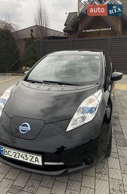 Хэтчбек Nissan Leaf 2016 в 