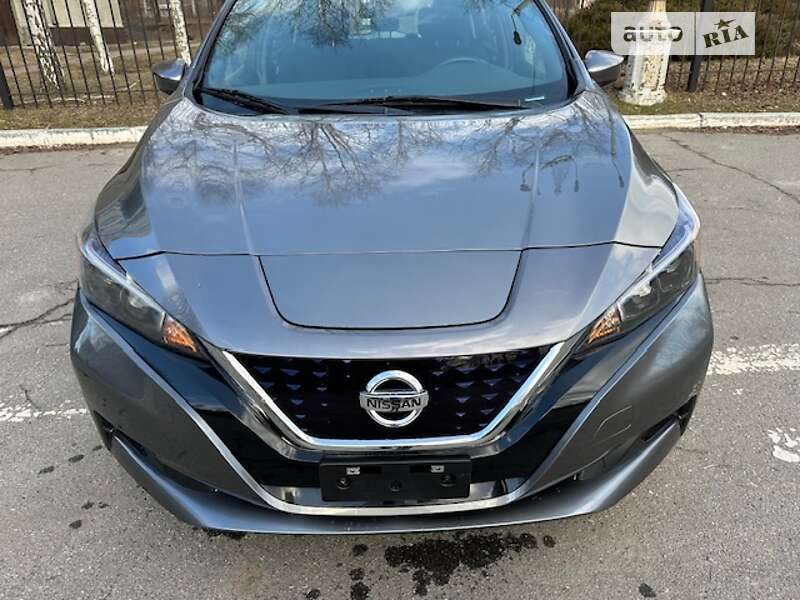 Хэтчбек Nissan Leaf 2022 в Днепре