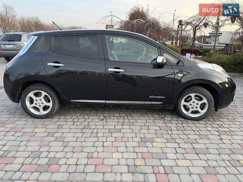 Хэтчбек Nissan Leaf 2014 в Ровно