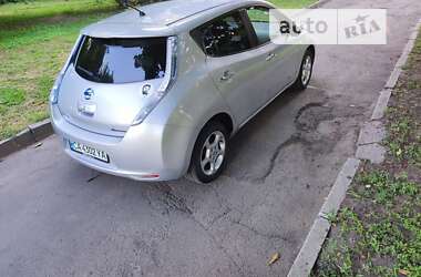 Хетчбек Nissan Leaf 2012 в Черкасах