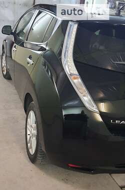 Хэтчбек Nissan Leaf 2011 в Луцке