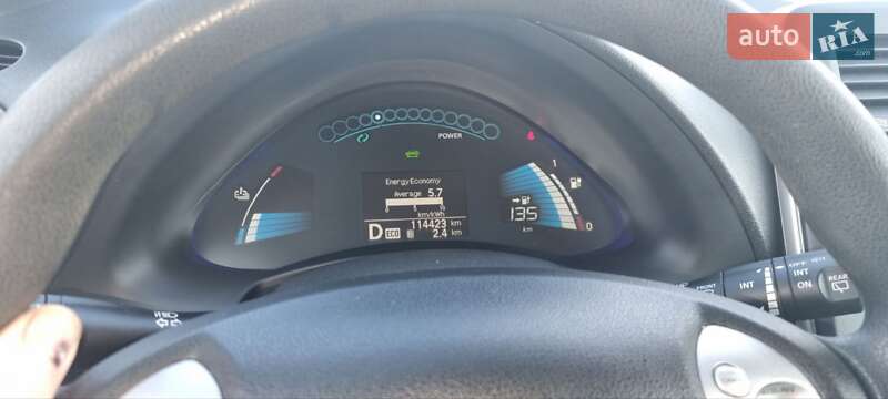 Хэтчбек Nissan Leaf 2016 в Киеве