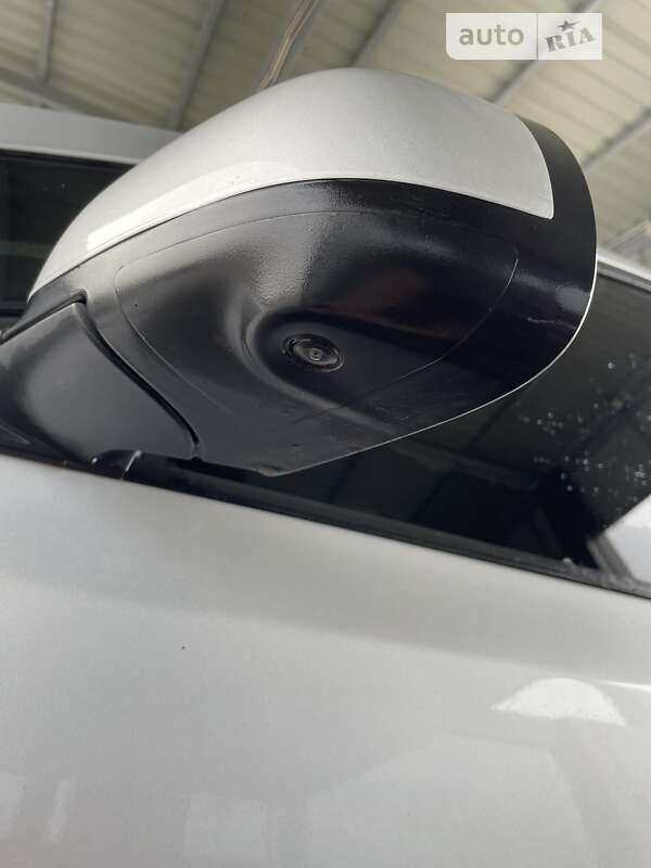 Хетчбек Nissan Leaf 2013 в Вінниці