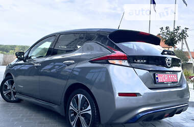 Хэтчбек Nissan Leaf 2018 в Самборе