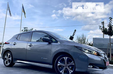 Хэтчбек Nissan Leaf 2018 в Самборе