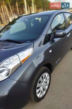 Хетчбек Nissan Leaf 2013 в Харкові