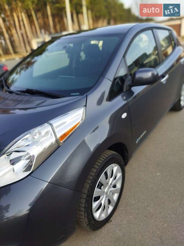 Хетчбек Nissan Leaf 2013 в Харкові