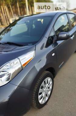 Хетчбек Nissan Leaf 2013 в Харкові