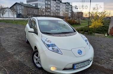 Хэтчбек Nissan Leaf 2012 в Ужгороде