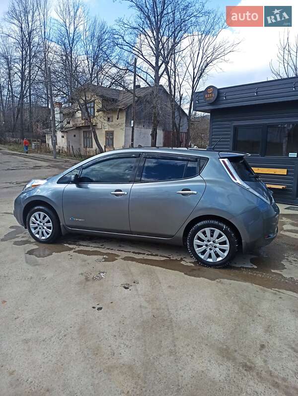 Хэтчбек Nissan Leaf 2015 в Бориславе