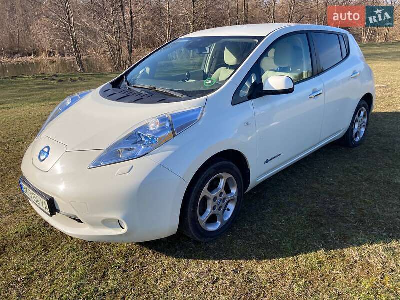 Хетчбек Nissan Leaf 2012 в Рівному