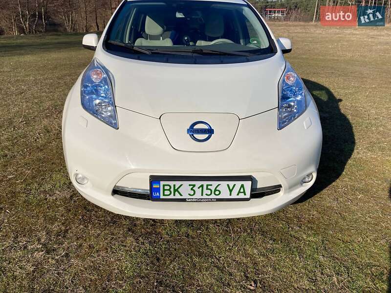 Хетчбек Nissan Leaf 2012 в Рівному