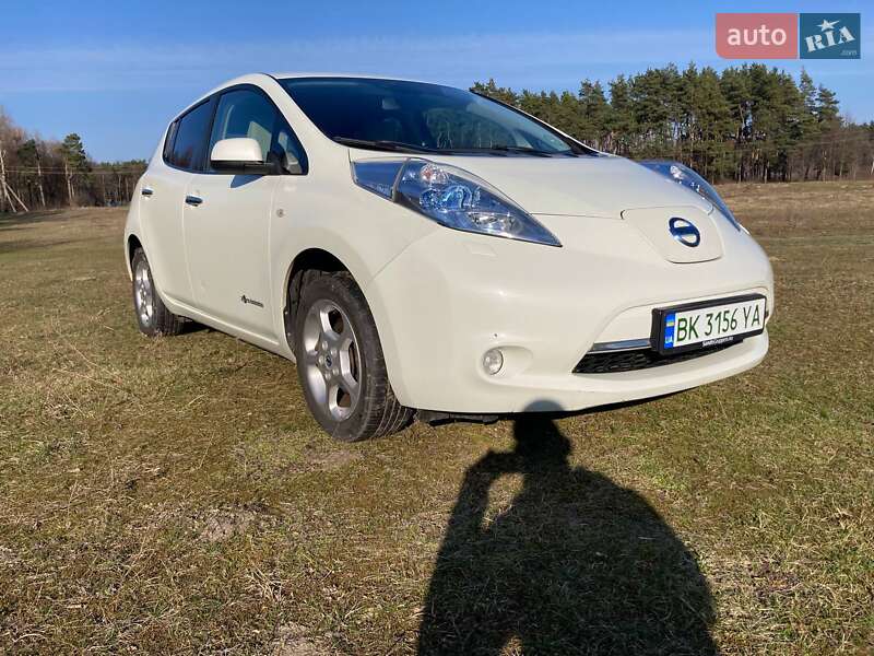 Хетчбек Nissan Leaf 2012 в Рівному