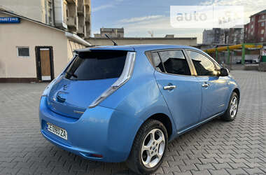 Хэтчбек Nissan Leaf 2012 в Черновцах