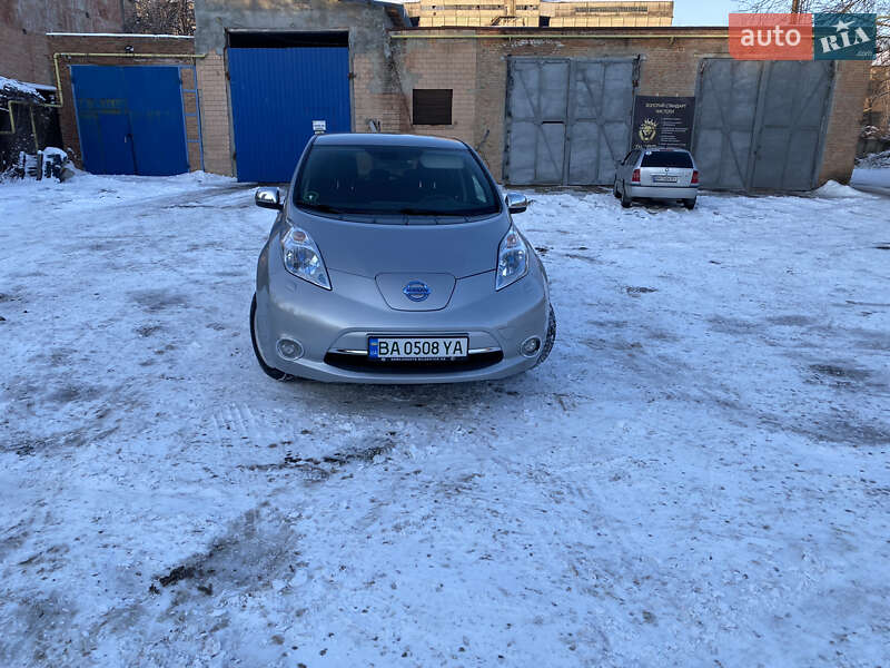 Хэтчбек Nissan Leaf 2013 в Кропивницком фото 9 Хэтчбек Nissan Leaf 2013 в Кропивницком