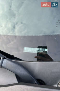 Хэтчбек Nissan Leaf 2014 в 