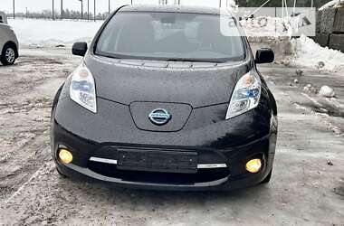 Хетчбек Nissan Leaf 2014 в Дубні