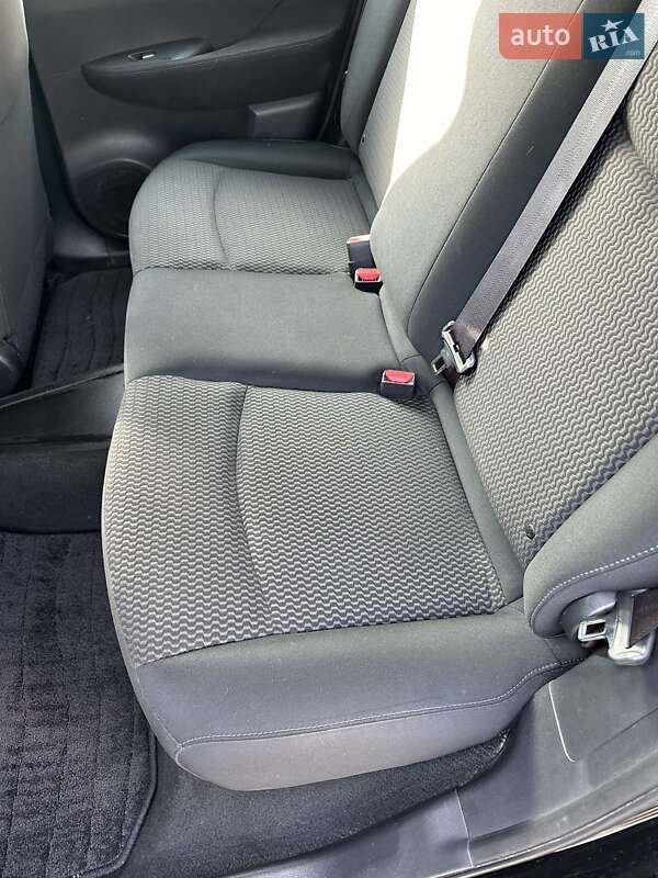 Хэтчбек Nissan Leaf 2014 в Львове