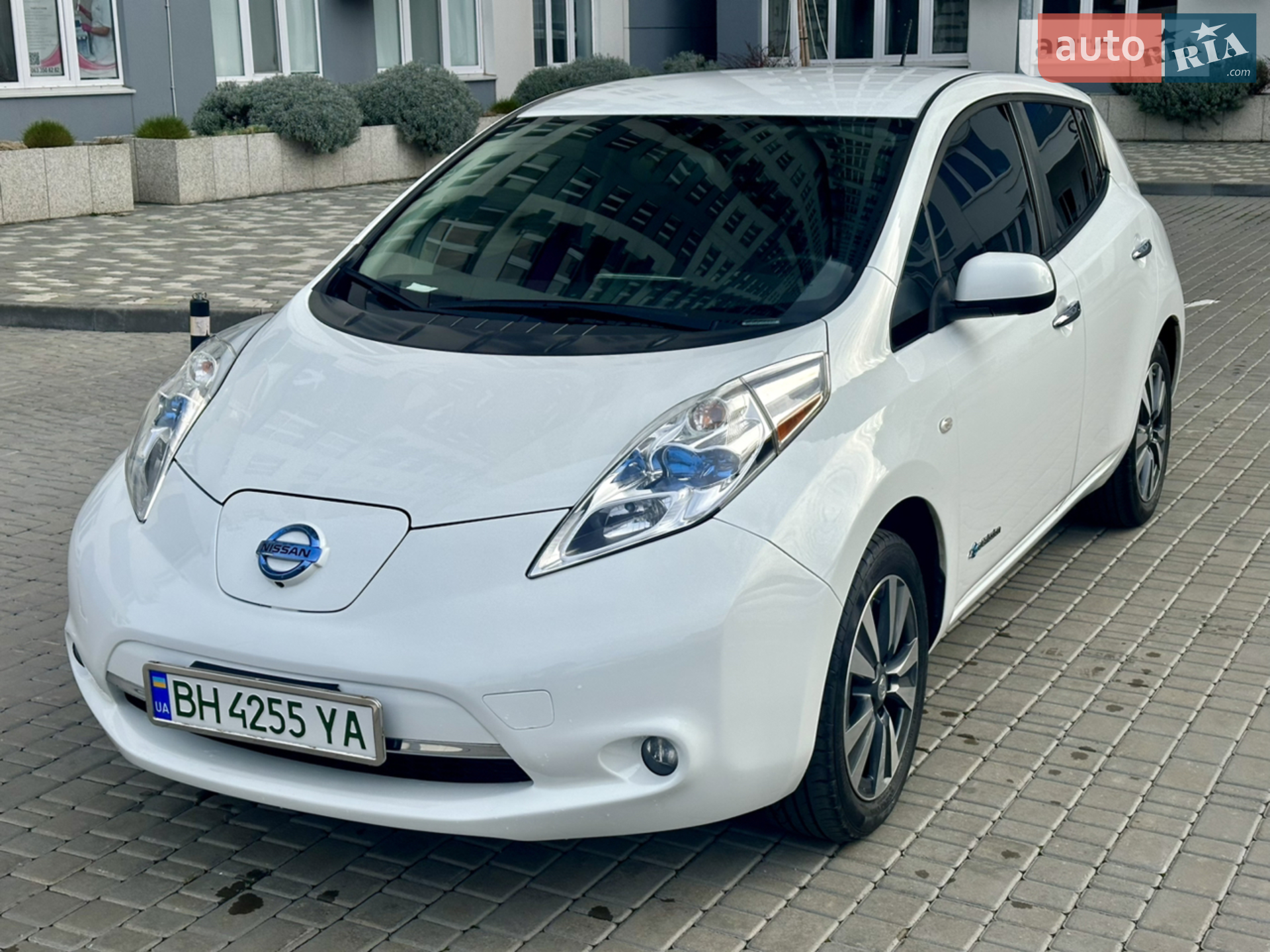 2014 Nissan Leaf - мініатюра 2