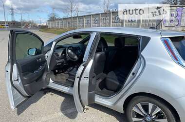 Хэтчбек Nissan Leaf 2013 в Одессе