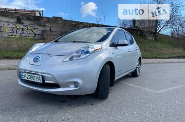 Хэтчбек Nissan Leaf 2013 в Одессе