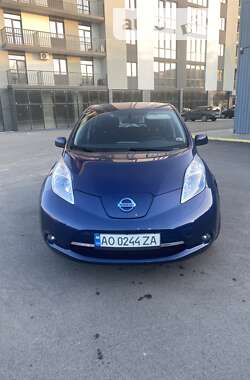 Хэтчбек Nissan Leaf 2016 в Ужгороде