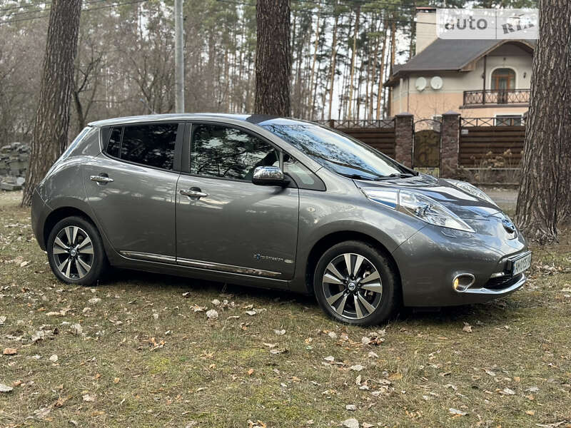 Хэтчбек Nissan Leaf 2014 в Житомире