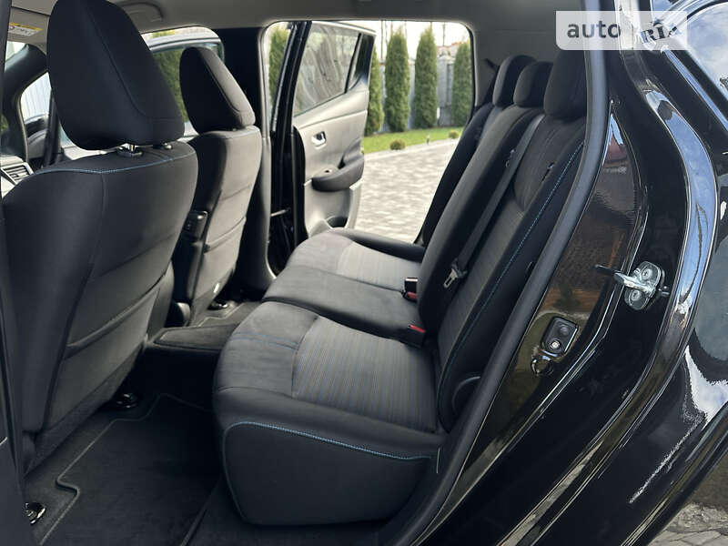 Хетчбек Nissan Leaf 2018 в Сторожинці